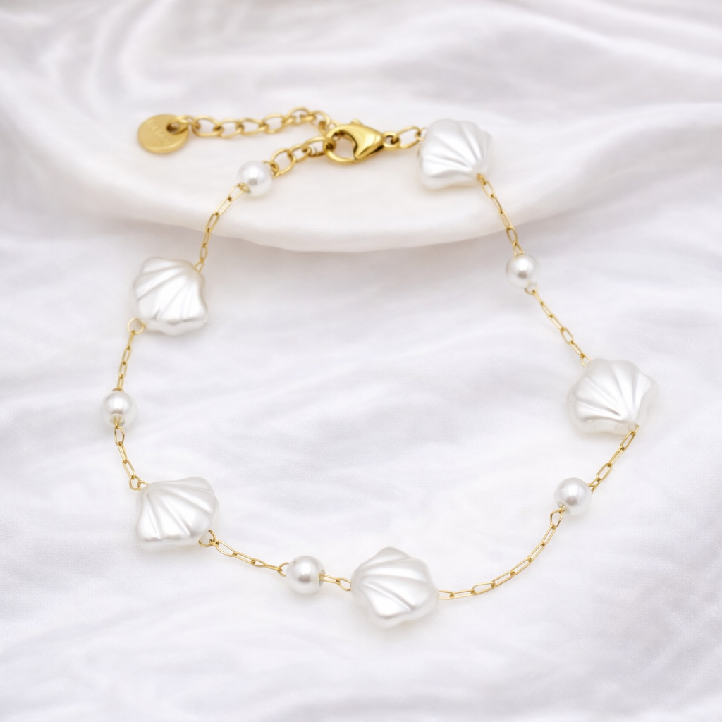 Seashell Pearl Bracelet