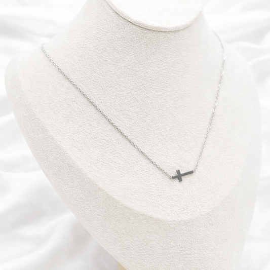 Minimal Cross Necklace
